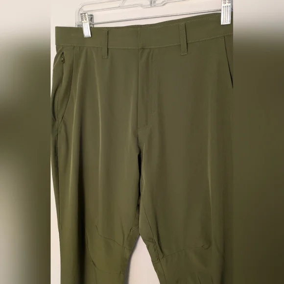 Fabletics Men The Only Pants sz 32*30 Straight Leg Olive Green Golf Performance - Picture 5 of 14